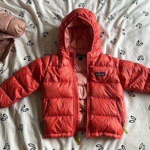 Patagonia kids 2T puffer - used but still has wear